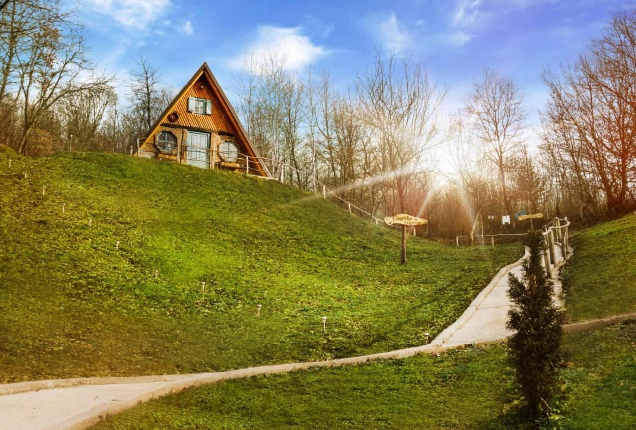 Etno Village Dolina Srece Vitez Luaran gambar