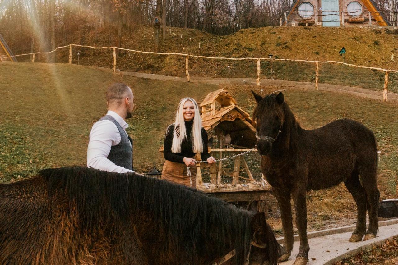 Etno Village Dolina Srece Vitez Luaran gambar