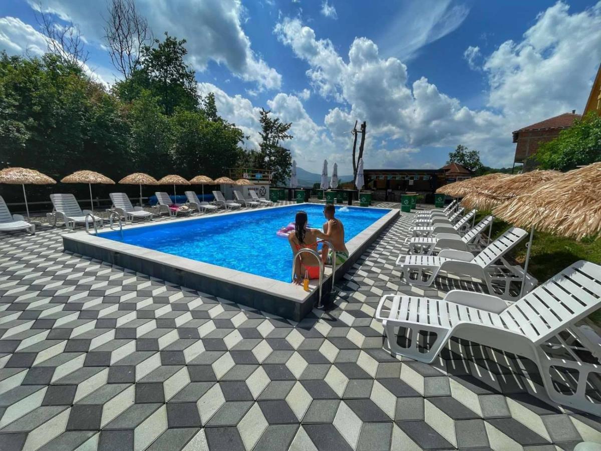 Etno Village Dolina Srece Vitez Luaran gambar
